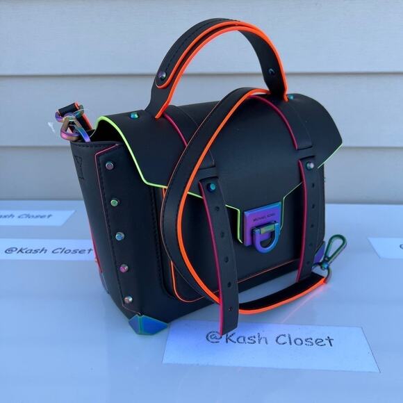 Michael Kors Manhattan Satchel Medium Leather Contrast trim Satchel Black - Picture 2 of 11